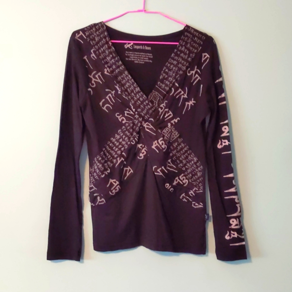 Leopards & Roses M black long sleeve t-shirt